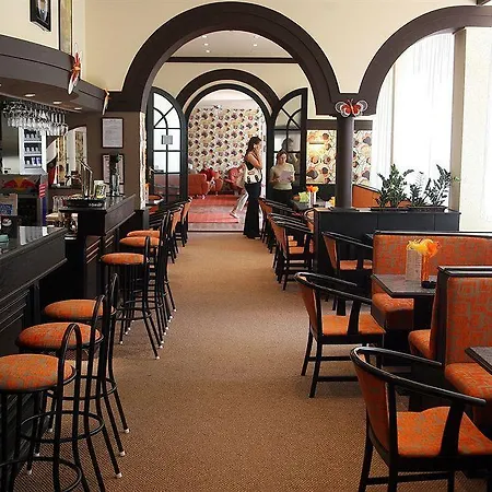 Hotel In 3*